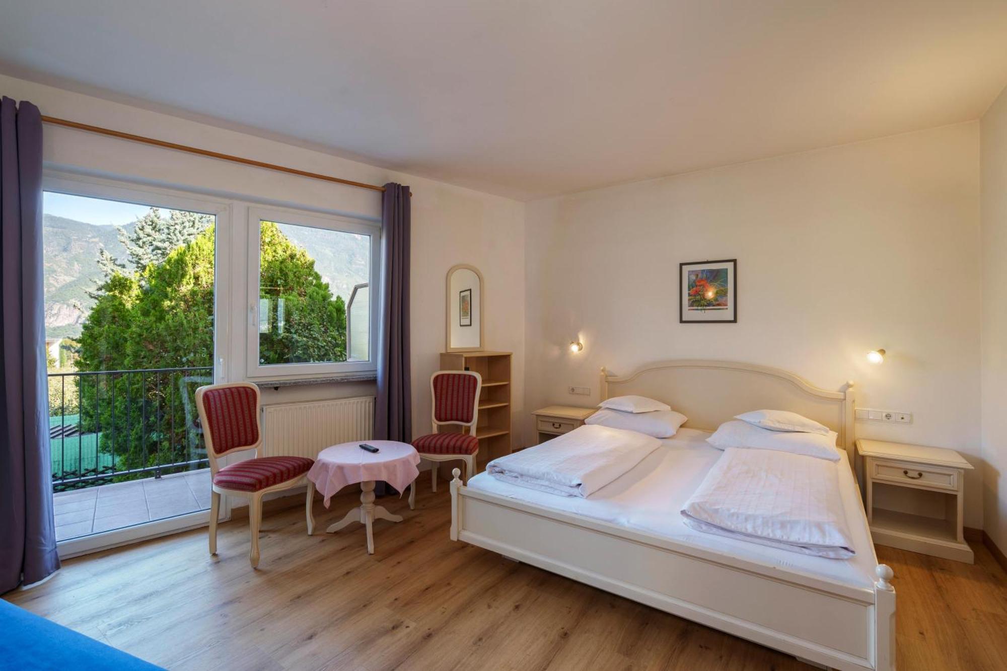 Hotel Appartement Lahngut นาลเลส ภายนอก รูปภาพ